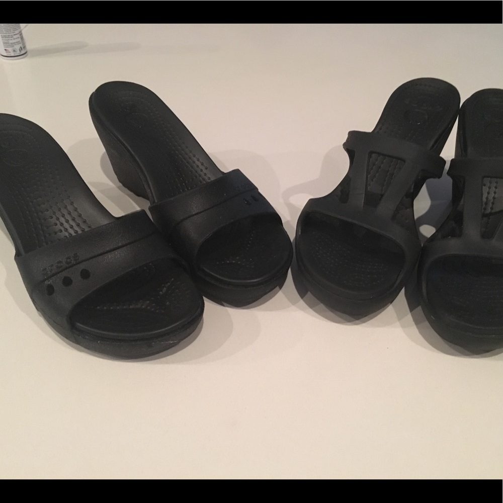 Crocs Size 8 listing is for both💃🏻👠